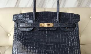 爱马仕铂金包多少钱 爱马仕铂金包多少钱